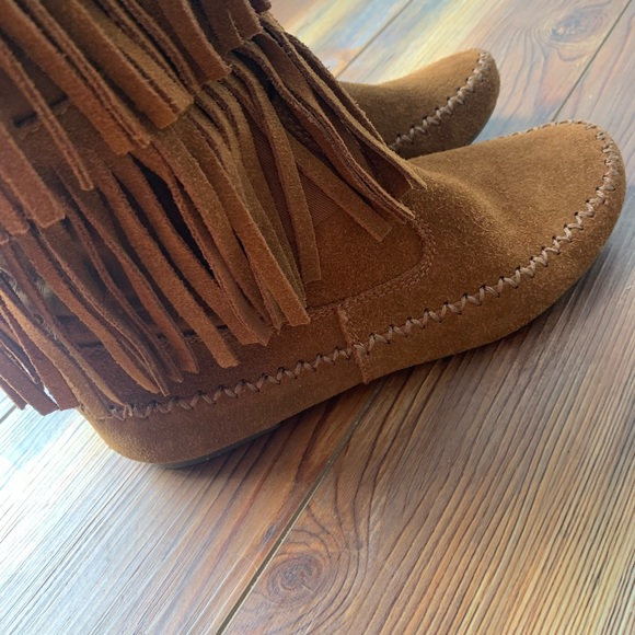 LC Lauren Conrad chestnut brown fringe Moccasin midcalf flat boots - Picture 4 of 7